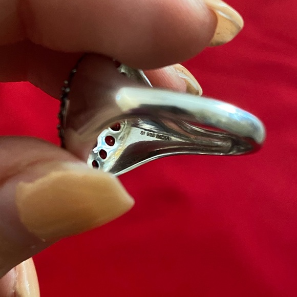 Pretty Red Garnet ring - Picture 3 of 8